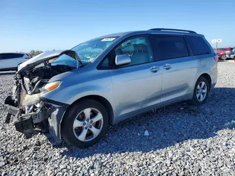 2017 Toyota Sienna 5TDKZ3DC9HS826732 Lot 76960245