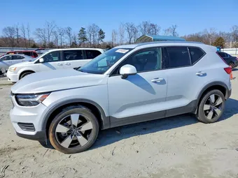 2020 Volvo XC40 YV4162UK8L2237576
