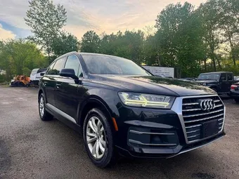 2019 Audi Q7 WA1LAAF7XKD008245