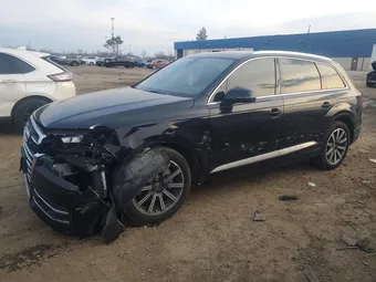 2017 Audi Q7 WA1VAAF75HD025827