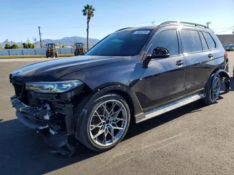 2020 BMW X7 5UXCW2C04L9C37305