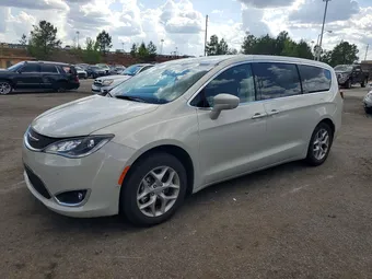 2019 Chrysler Pacifica 2C4RC1FG2KR686821 Lot 48622926