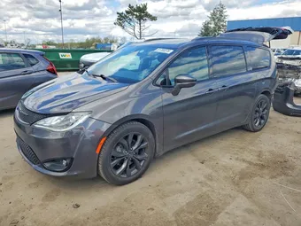 2019 Chrysler Pacifica 2C4RC1GG3KR652496 Lot 51700376