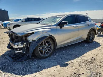 2018 Infiniti QX30 SJKCH5CP2JA042898