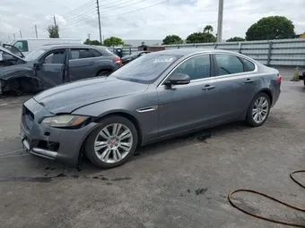 2016 Jaguar XF SAJBD4BV8GCY10046