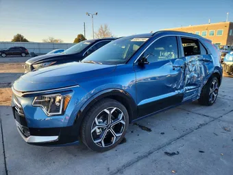 2023 Kia Niro KNDCT3LE2P5048982