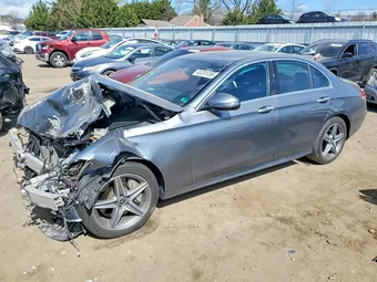 2018 Mercedes-Benz E-Class WDDZF4KB8JA314282