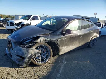 2025 Tesla Model Y 7SAYGDED9SF234789 Lot 49007296