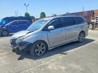 2018 Toyota Sienna 5TDXZ3DCXJS947118 Lot 51820546