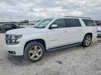2017 Chevrolet Suburban 1GNSCHKC6HR199835