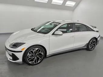 2025 Hyundai Ioniq 6 KMHM34ACXSA085852