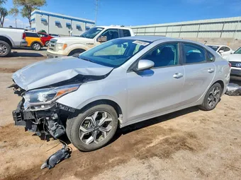 2019 Kia Forte 3KPF24AD8KE040365 Lot 50683256