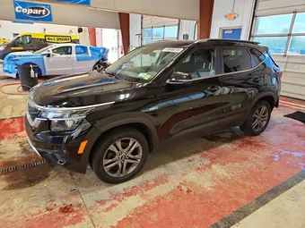2021 Kia Seltos KNDEUCAA0M7039736