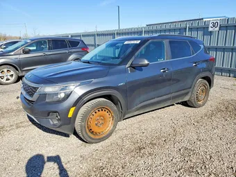 2021 Kia Seltos KNDEUCAA7M7060681