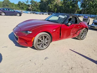 2021 Mazda MX-5 Miata JM1NDAD73M0455325