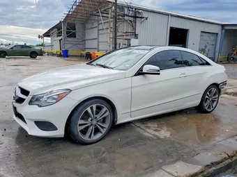 2016 Mercedes-Benz E-Class WDDKJ6FB7GF323945