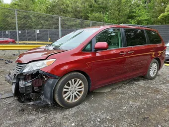 2015 Toyota Sienna 5TDYK3DC1FS645944 Lot 52673656