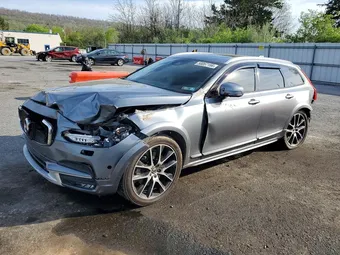 2018 Volvo V90 YV4A22NL3J1023813