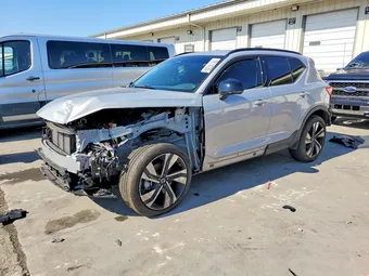 2025 Volvo XC40 YV4L12UC4S2514254