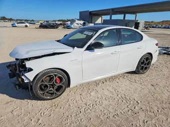 2023 Alfa Romeo ZARFAMBN6P7669663