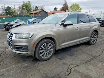 2017 Audi Q7 WA1LAAF75HD050833