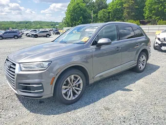 2017 Audi Q7 WA1AHAF7XHD037241