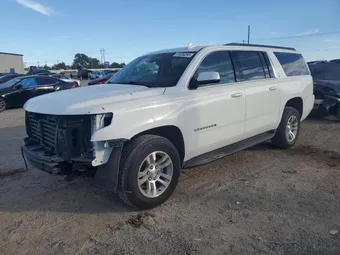 2017 Chevrolet Suburban 1GNSCHKC9HR135854