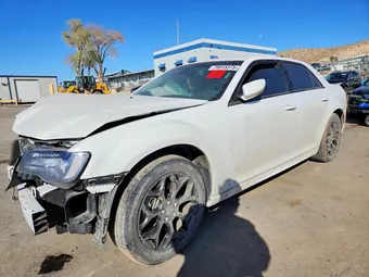 2022 Chrysler 300 2C3CCASGXNH177585