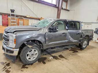 2025 Ford F-350 1FT8W3BTXSEC13232