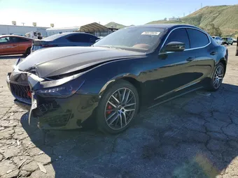 2018 Maserati Ghibli ZAM57XSAXJ1281425