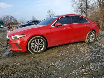 2020 Mercedes-Benz A-Class W1K3G4FB9LW044627