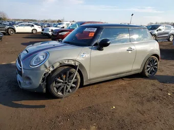 2021 Mini 3-Door WMWXR5C05M2N51562