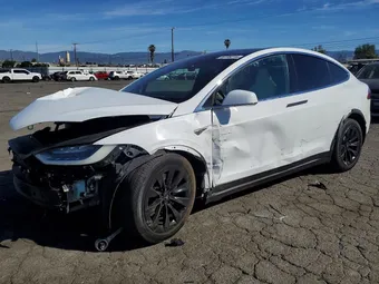 2016 Tesla Model X 5YJXCAE26GF002353