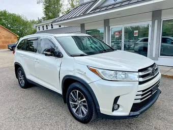 2019 Toyota Highlander 5TDJZRFH4KS588142 Lot 55097866