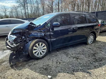 2017 Toyota Sienna 5TDDZ3DC1HS180224 Lot 45625186