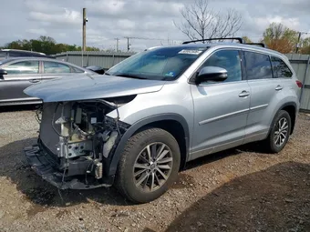 2018 Toyota Highlander 5TDJZRFH0JS552835 Lot 50992506