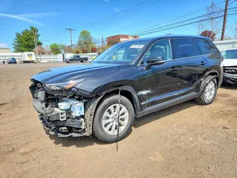 2025 Toyota Grand Highlander 5TDACAB57SS035726