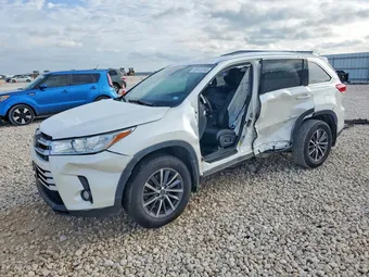 2019 Toyota Highlander 5TDKZRFH5KS320611 Lot 53413346