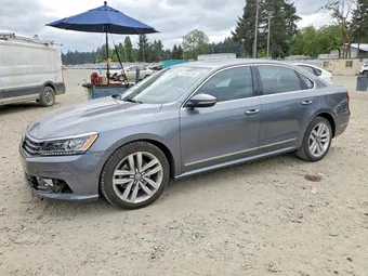 2017 Volkswagen Passat 1VWGT7A31HC038433