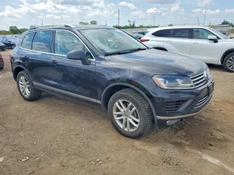 2016 Volkswagen Touareg WVGEP9BP6GD006870