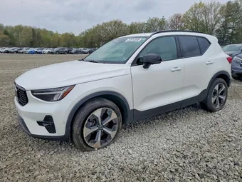 2023 Volvo XC40 YV4L12UWXP2103426