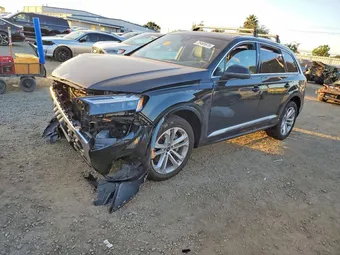 2025 Audi Q7 WA1LCBF74SD017197