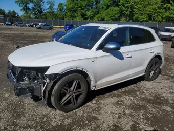 2018 Audi SQ5 WA1C4AFY3J2206112