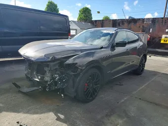 2021 Maserati Levante ZN661XUS1MX370851
