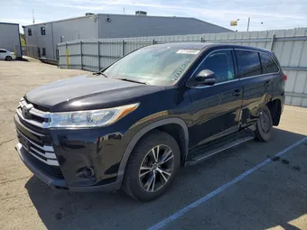 2018 Toyota Highlander 5TDBZRFH7JS815441 Lot 47746086