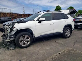 2022 Toyota RAV4 2T3W1RFV1NW233869 Lot 52247426