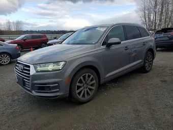 2017 Audi Q7 WA1VAAF74HD006802