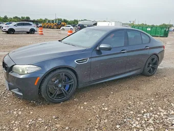 2016 BMW M5 WBSFV9C55GD595740