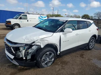 2025 Chevrolet Blazer 3GNKBCR42SS201637