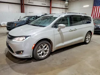2019 Chrysler Pacifica 2C4RC1BG6KR748873 Lot 48400256